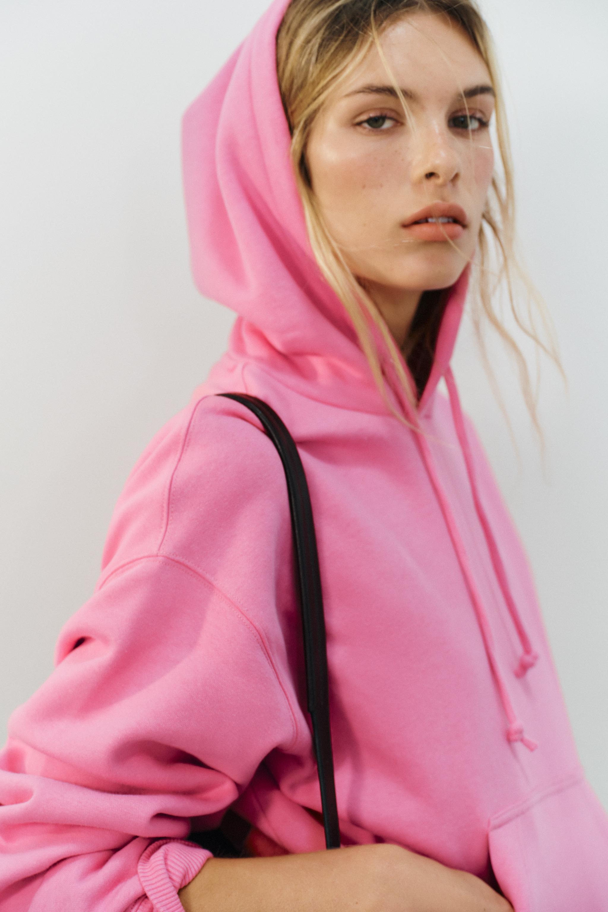 SWEAT À CAPUCHE ET POCHE